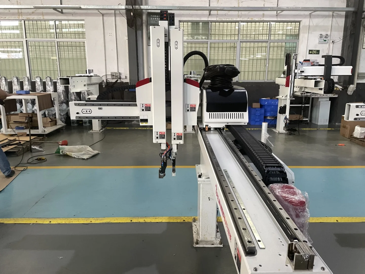 Industrial Robots Cobot Robot Arm Vacuum Lifter Delta Plc Hand Injection Molding Machine Manipulator RQ1200WD