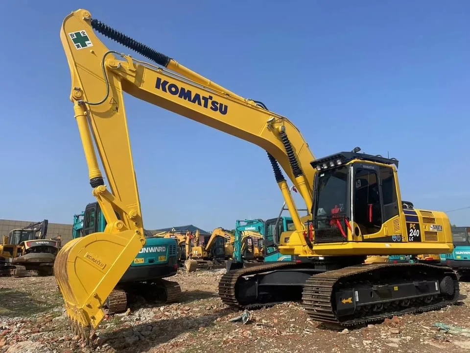 Japanese  Used Komatsu Pc240-8  Crawler Excavator Digger of Construction  Machinery