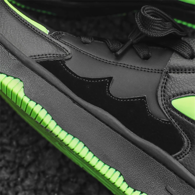 2024 Fashion Trend Custom Sneakers for Men Retro extra wide shoes with Mesh Lining Casual oem unisex sneakers for adult Supplier