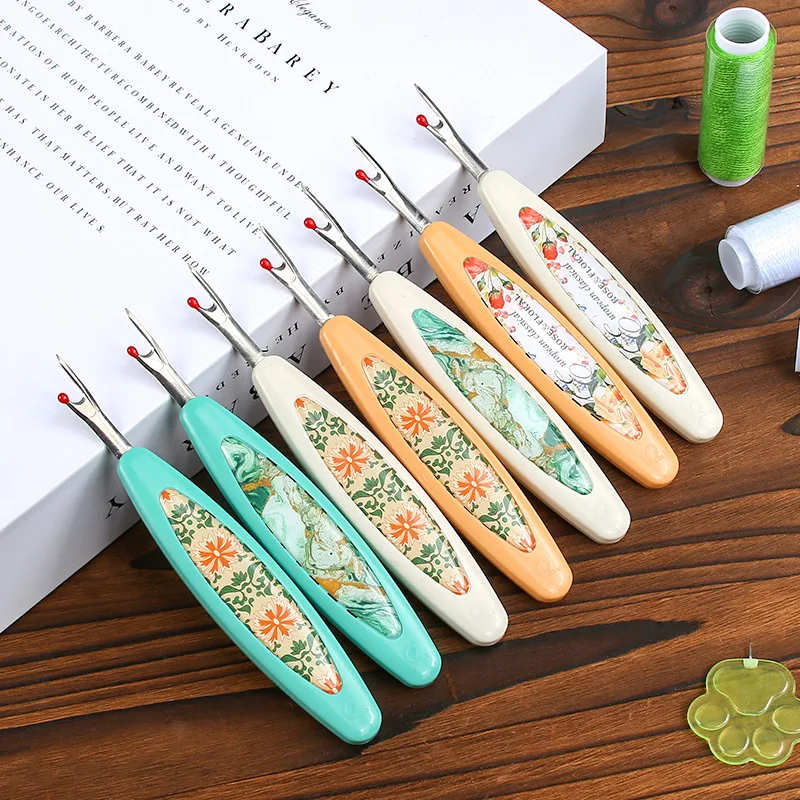 Colorful Large Sewing Thread Remover Tool Sewing Stitch Rippers Handy Stitch Rippers Seam Ripper for Sewing