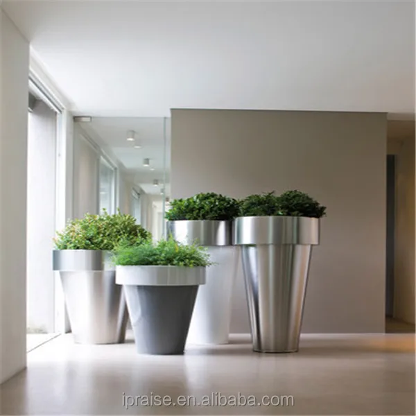 European Modern Luxury New Design Decorating Matte Fancy Wholesale Quality Flower Pot for Hotel/Office/Home/Bar