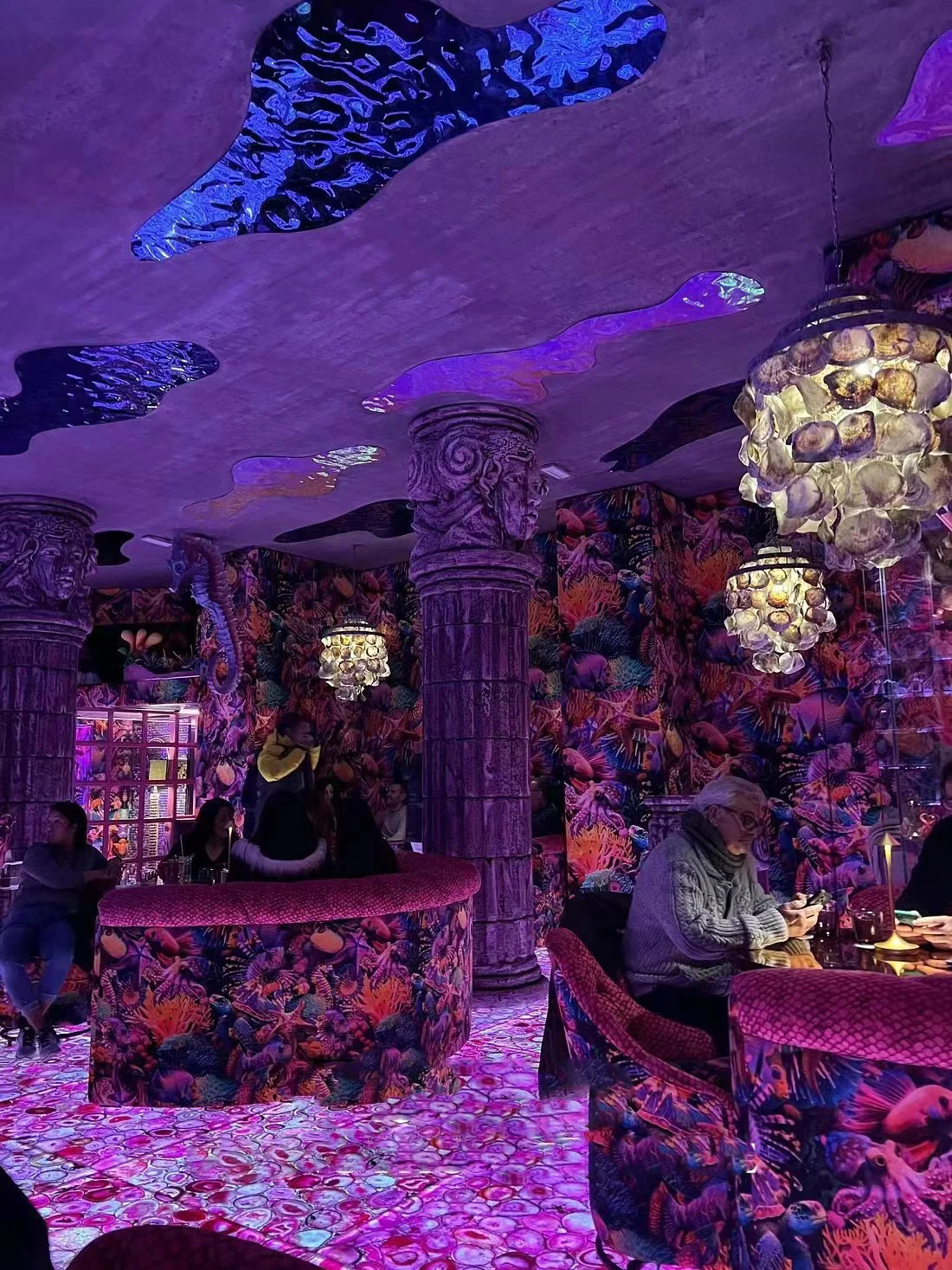 YDSTONE Luxurious Translucent Agate Stone Flooring Natural Banded Backlit Agate Tiles for Interior Floor