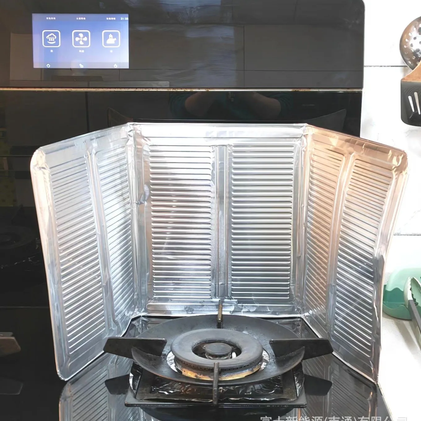 Hot sale Disposable Customized Kitchen Gas Stove aluminum foil oil baffle plate