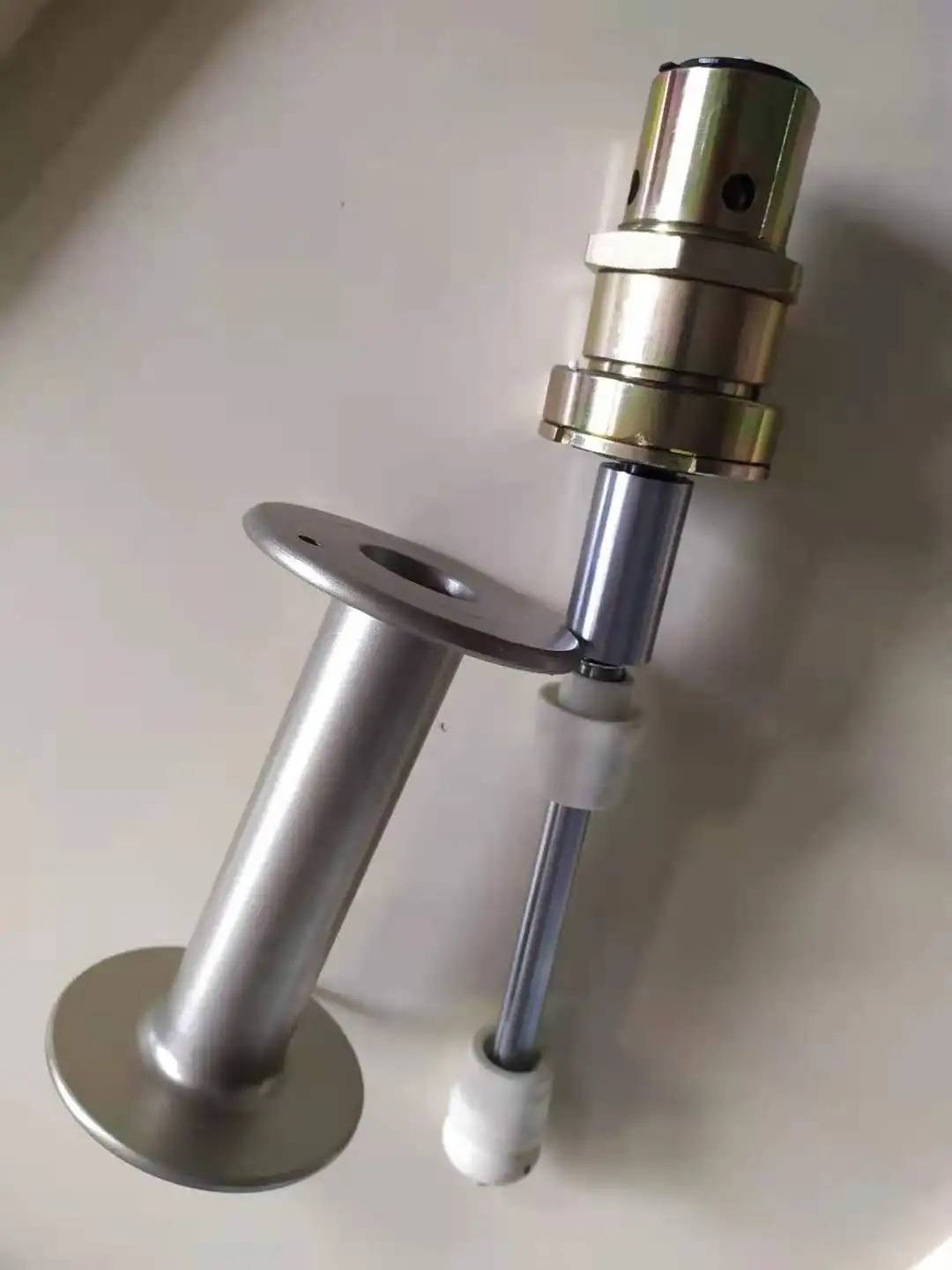 Medium yarn covering machine speed spindle for textile machinery