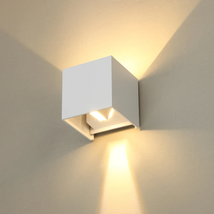 Outdoor Modern Beam Angle Ajustable Cubic IP65 Aluminum LED Wall Luminaire and LED Wall Scone