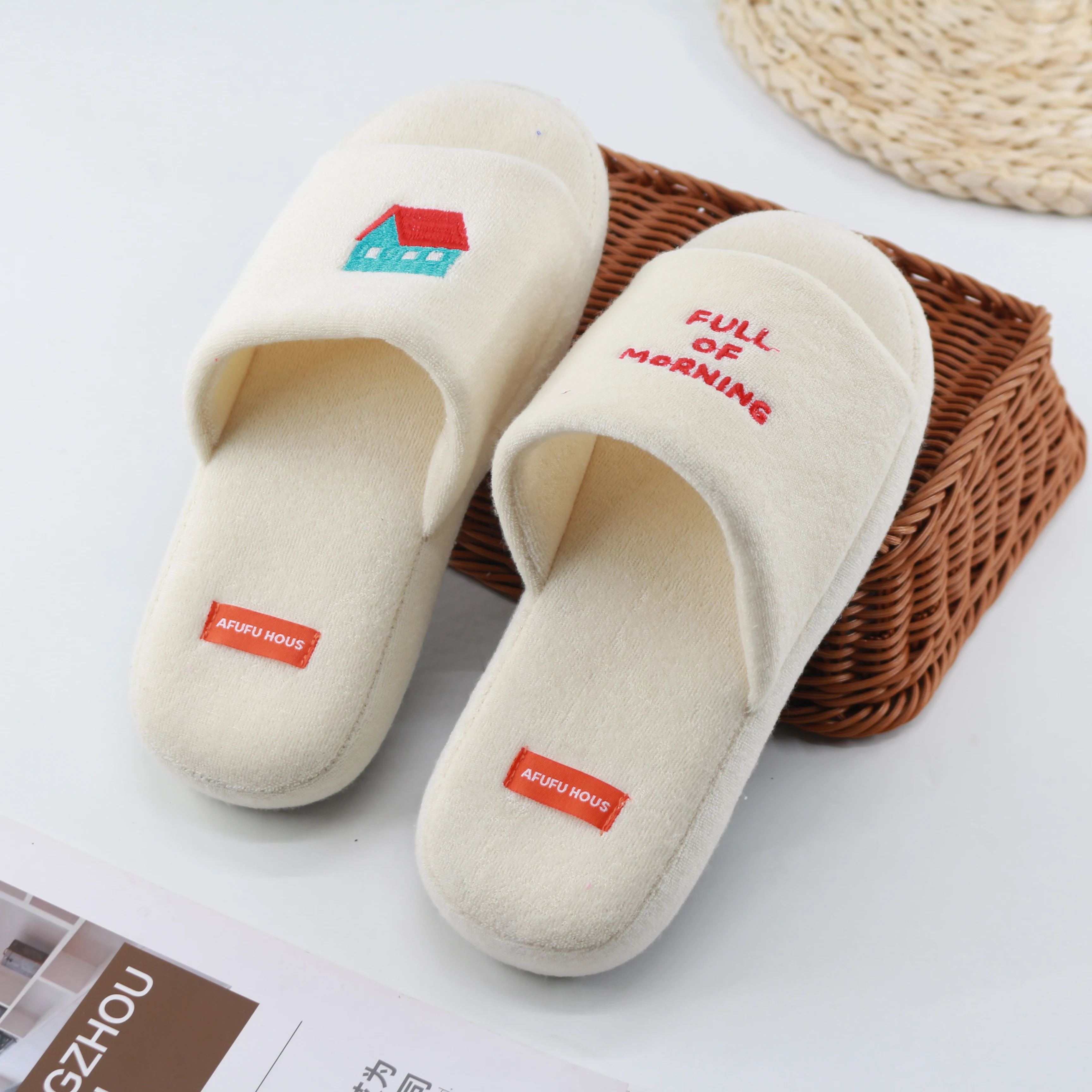 Chinese White Terry Towel Open Toe Slipper Anti Slip Thick Sponge Sole Platform Slipper