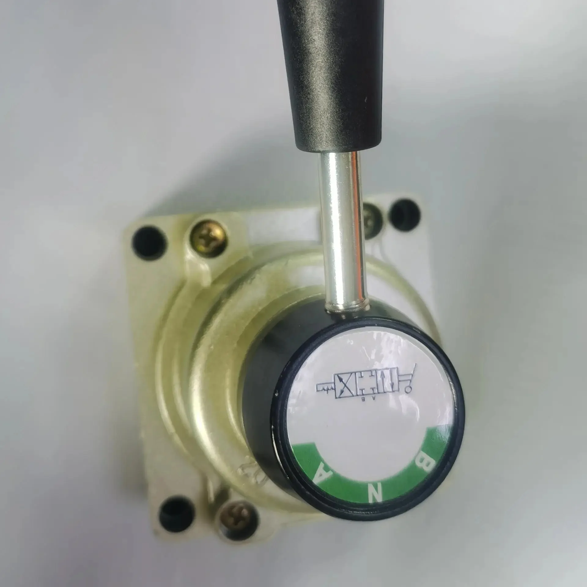 Electronic components of electromagnetic pneumatic valve electronic valve coil two position five way controller