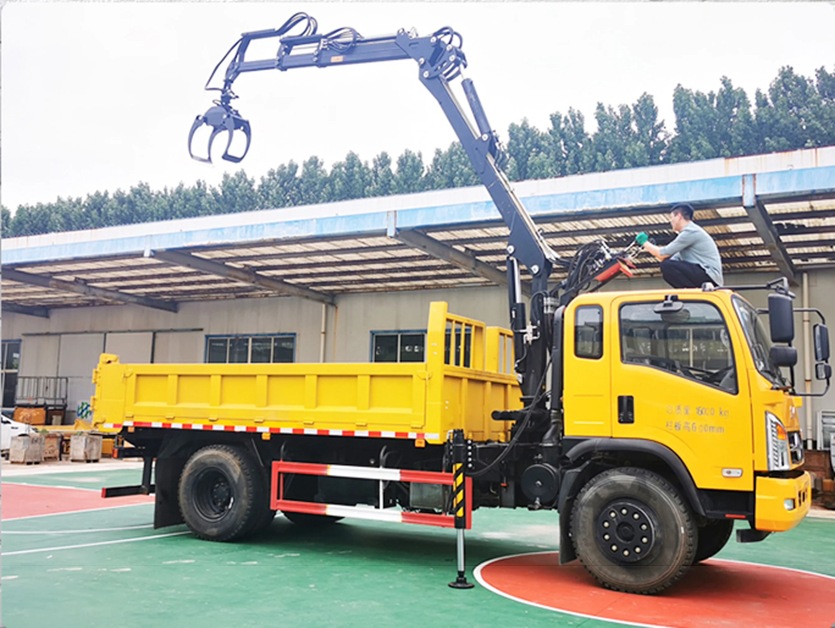 Лесохозяйственная машина Huike 4 7/5 5/6 5/7 5 м гидравлический вездеход деревянный лесозагрузочный кран для погрузчика трейлера с