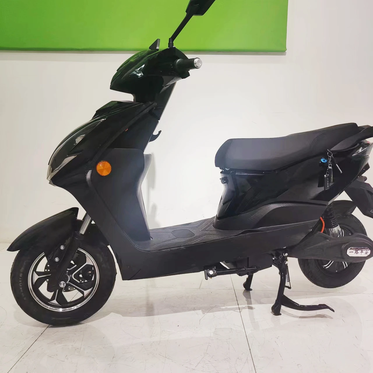 Super power electric scooters wholesale with lithium battery for adult china electric motorcycles