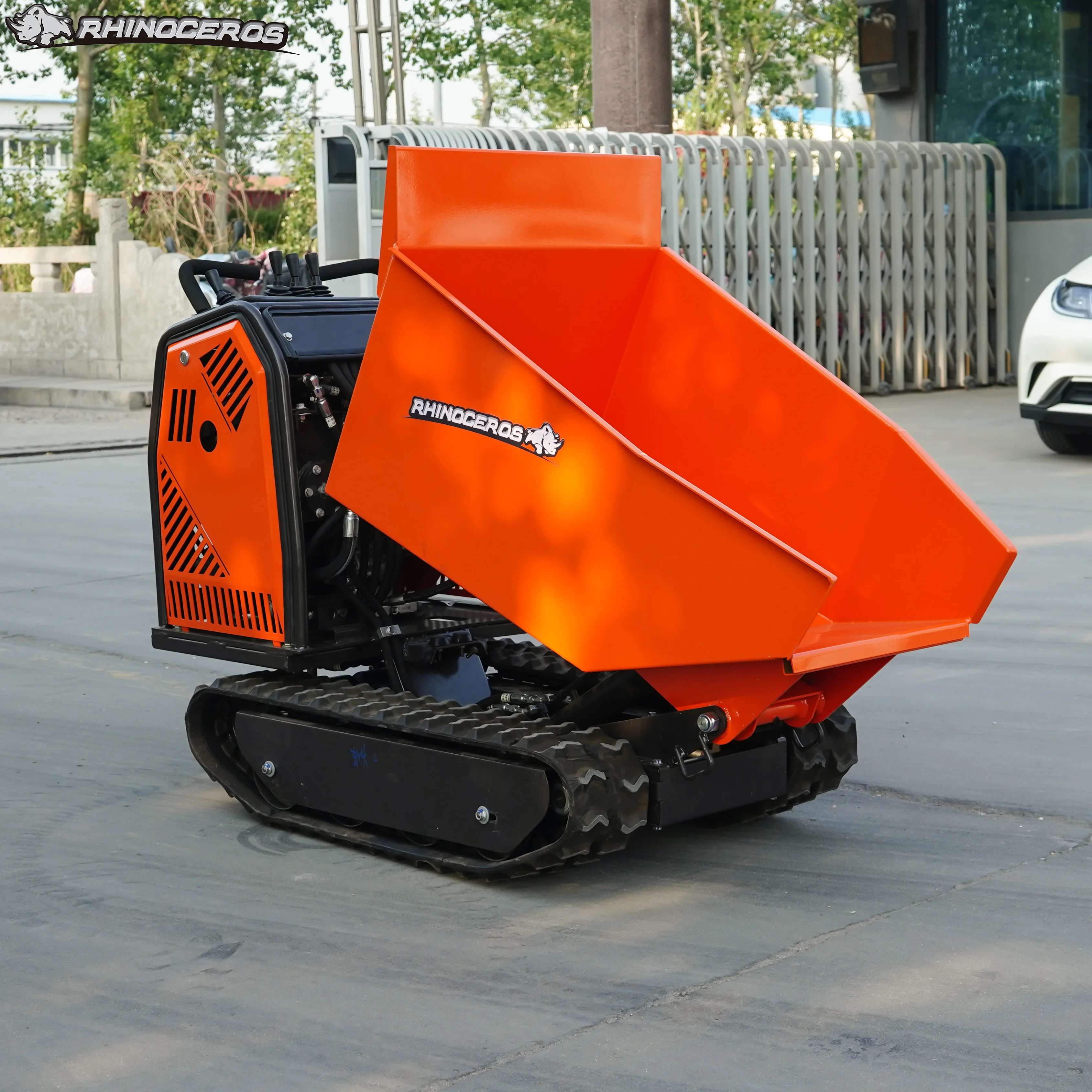 Most popular 9hp gasoline engine hydraulic tipping 500kg mini dumper truck/mini crawler dumper for construction site