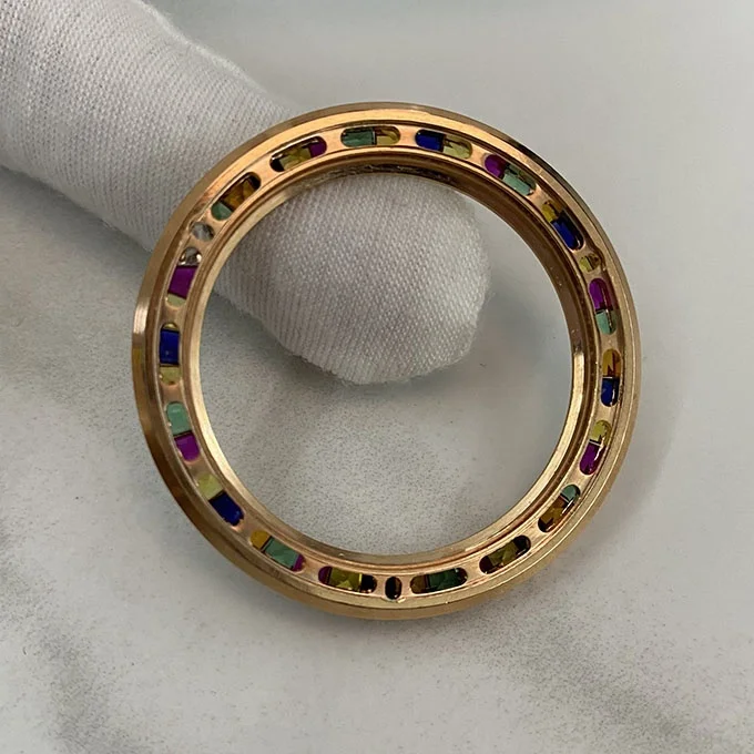 Ручная работа, радужные конфеты, 18 карат, цвет розового золота, лабораторный Выращенный драгоценный камень, синтетический Танзанит, драгоценный камень, Безель, индивидуальные часы для мужчин и женщин