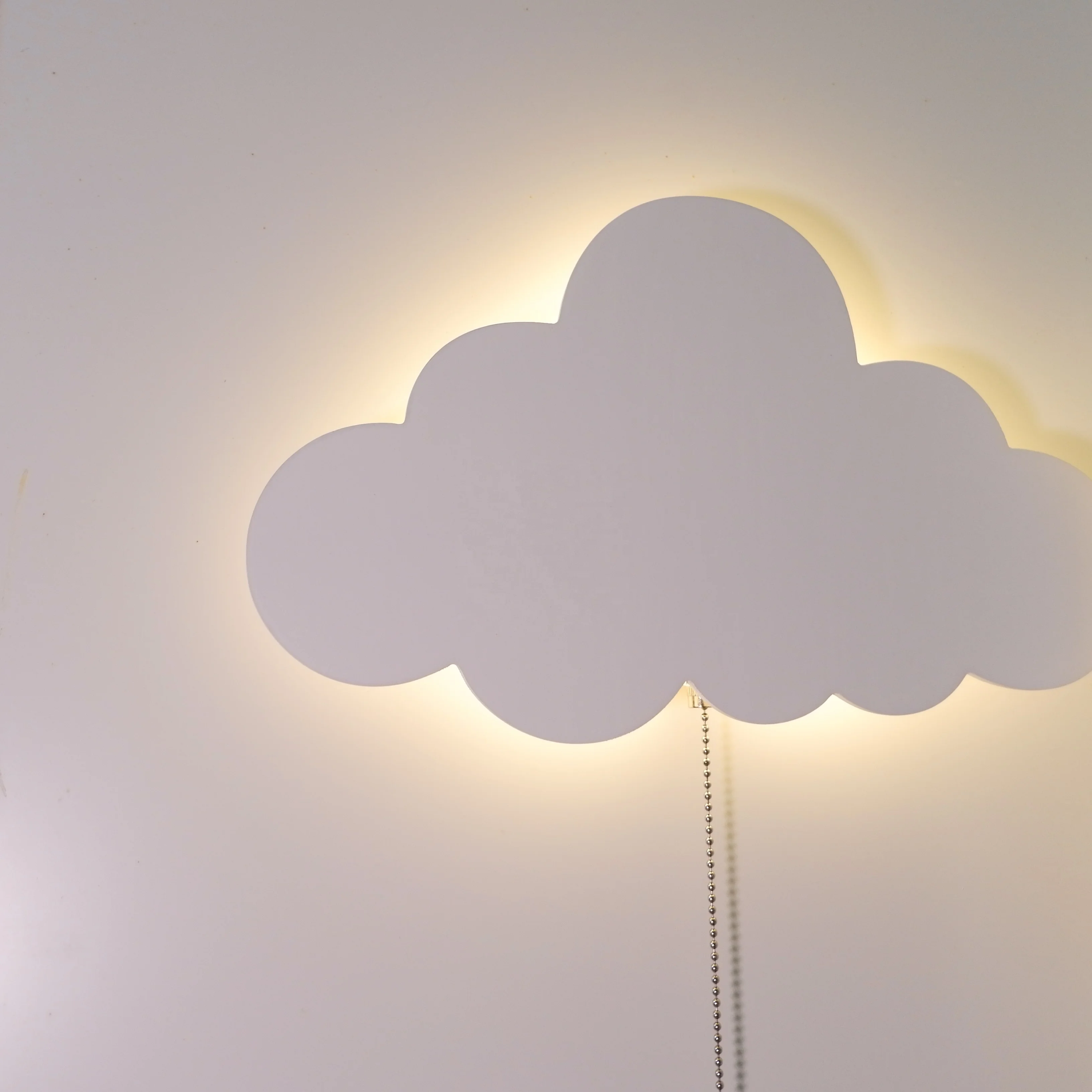 Hot White Cloud Wall Light For Kids Room Nursery Wall Decor With LED Light Battery Operated Pull Cord Custom Design Acceptable