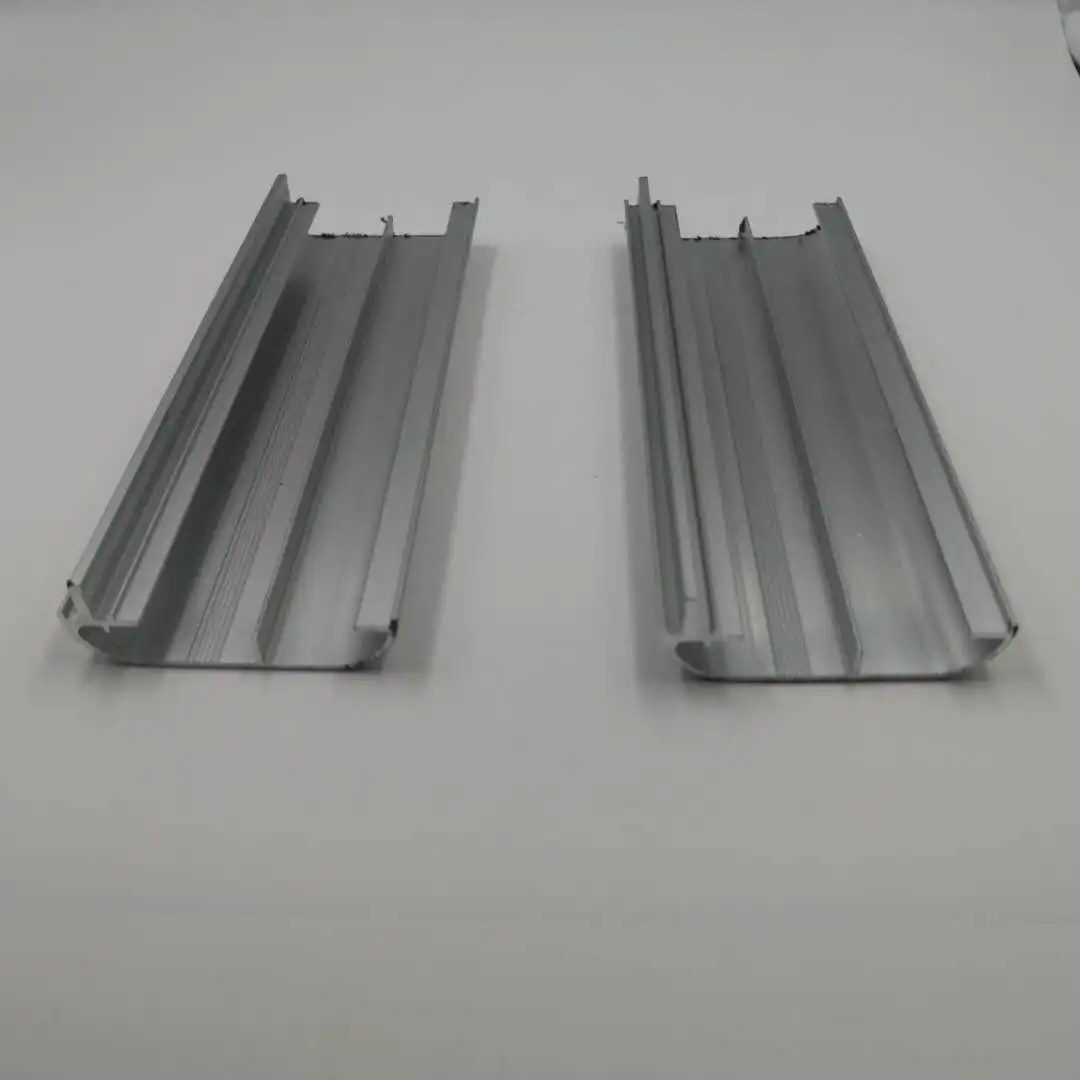 Высококачественные серебряные анодированные экструдированные алюминиевые профили