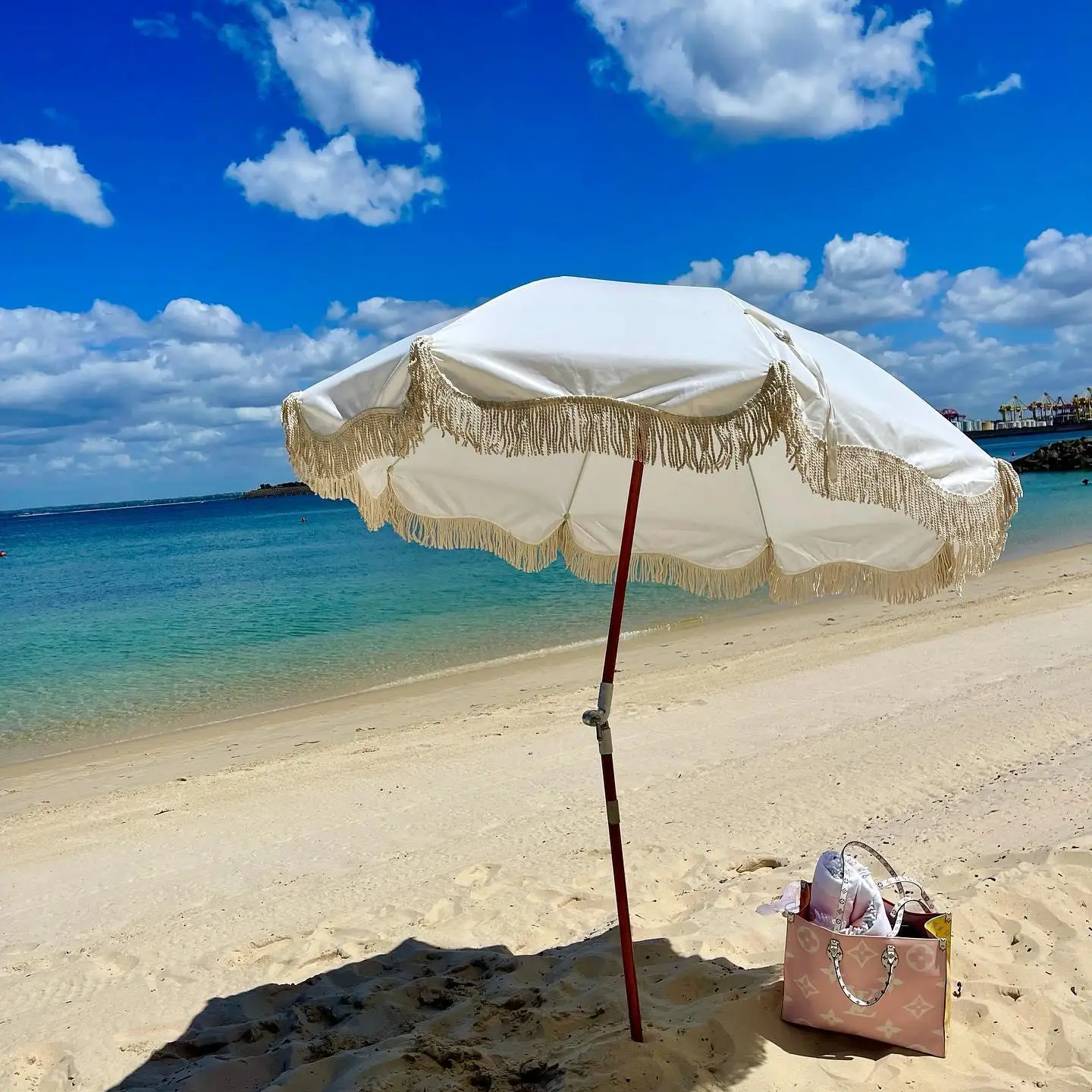 Custom White Wooden Pole Garden umbrella Cotton Tassel Fringe Garden Sun Outdoor Beach Parasols With Tassel