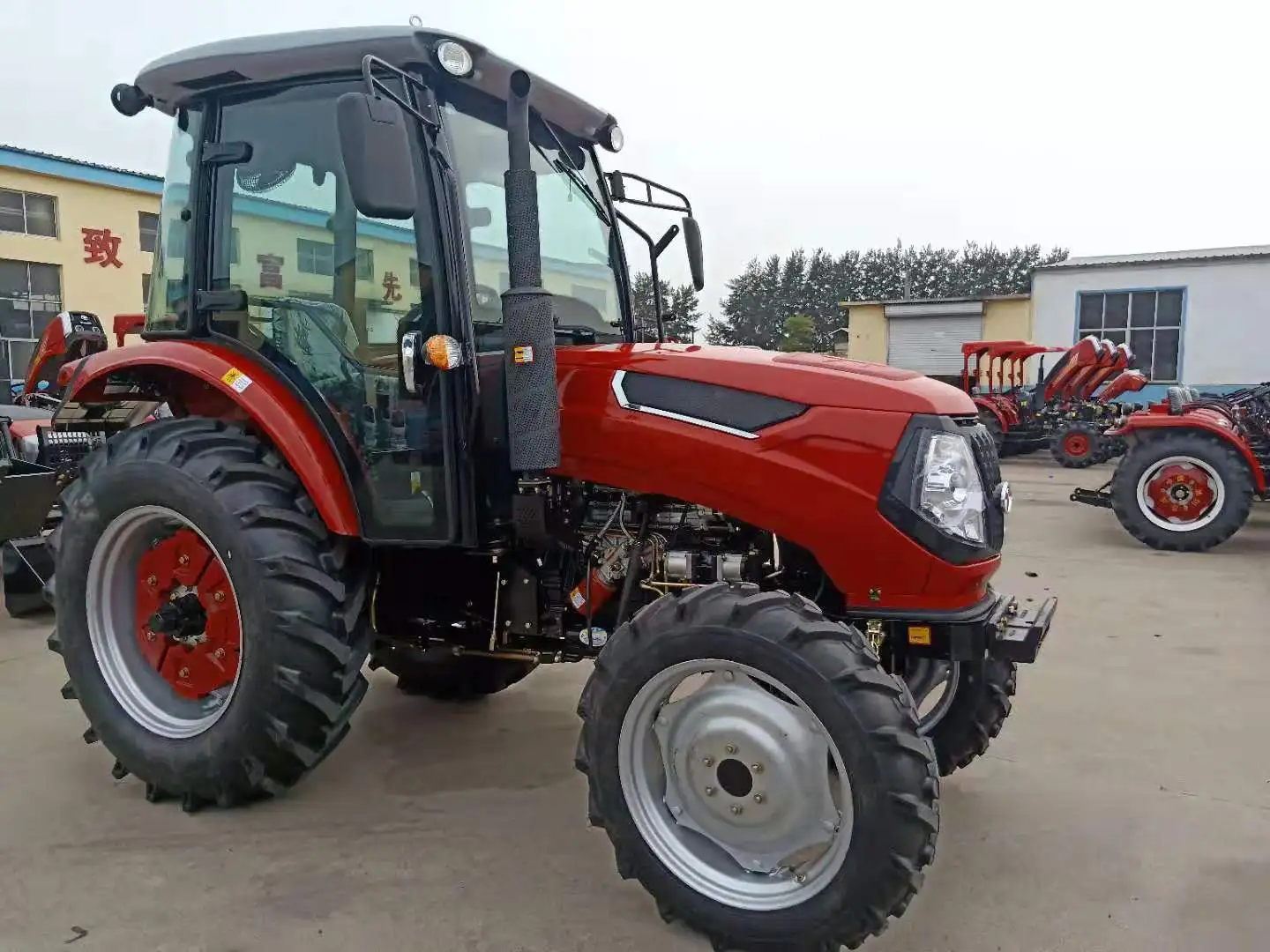  Поставка с фабрики 80hp сельскохозяйственный трактор 804 цена