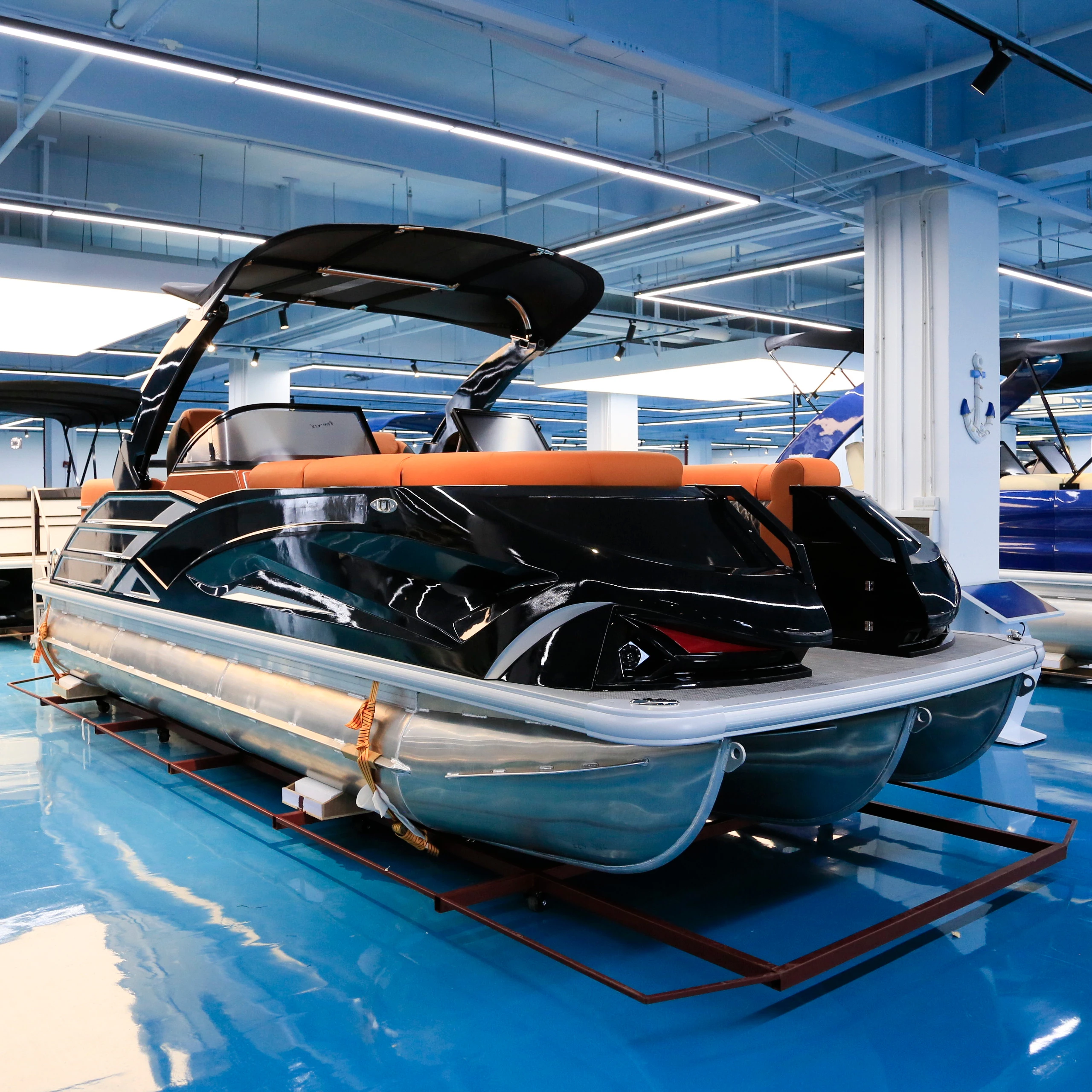 2024 High End Luxury Entertainment Sport Pontoon Boat with Customized Interior for Sale