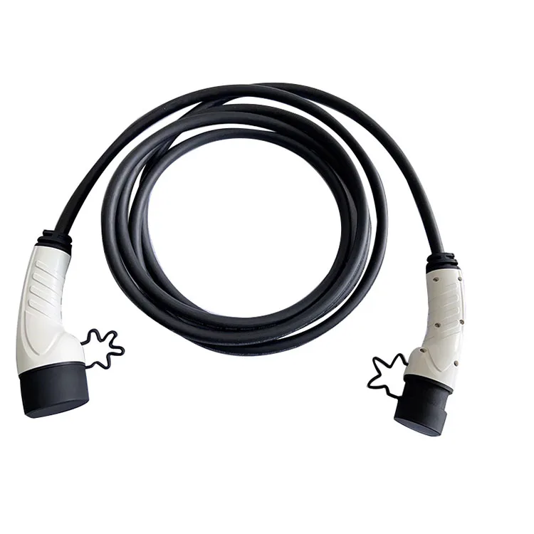  Hot selling 32A thtee-phace European standard Type2 to electric vehicle charging