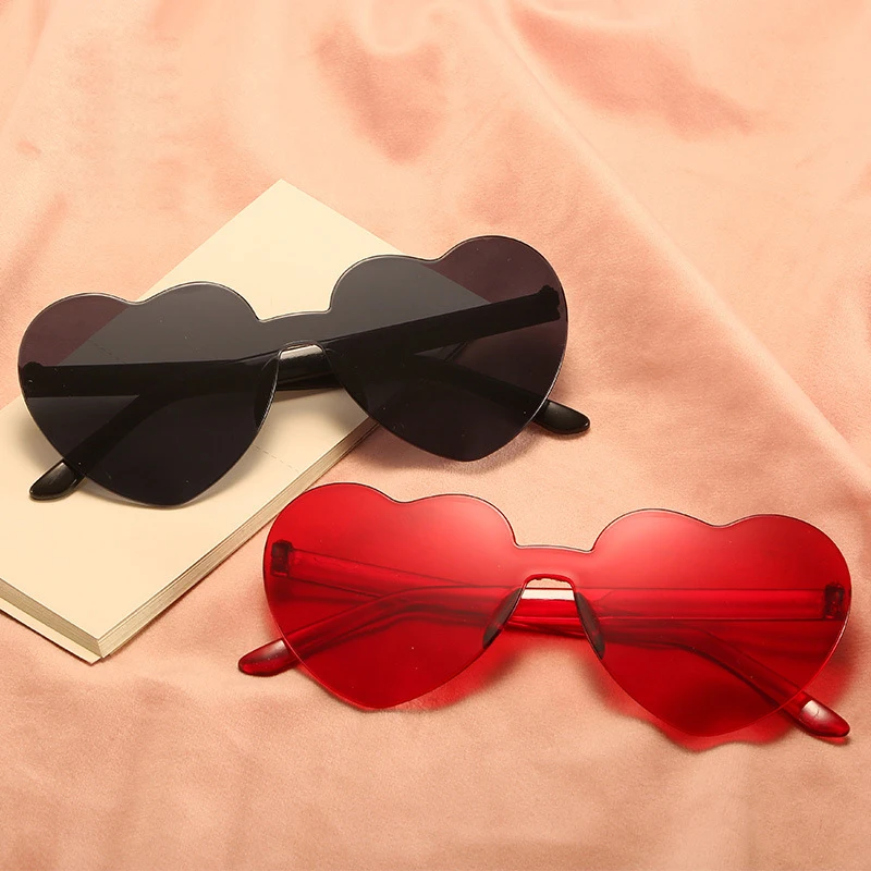2024 newest fashion heart shape colorful PC sunglasses women men eyewear shade polarized sun glasses wholesale custom goggles