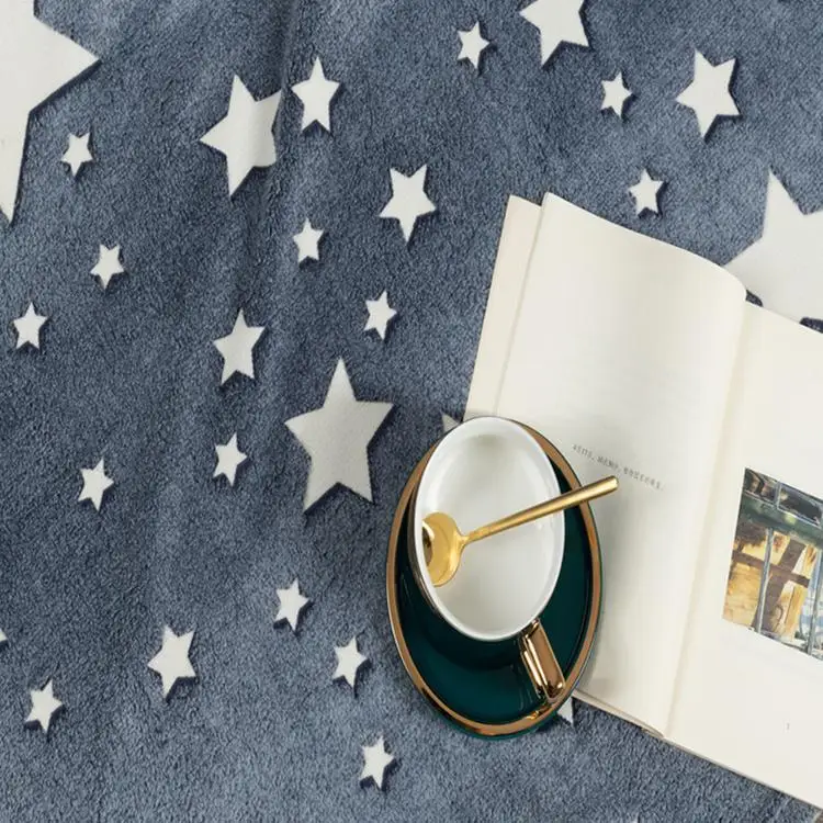 
Glow in the Dark Throw Blanket Soft Flannel Wrap Blanket for Kids 