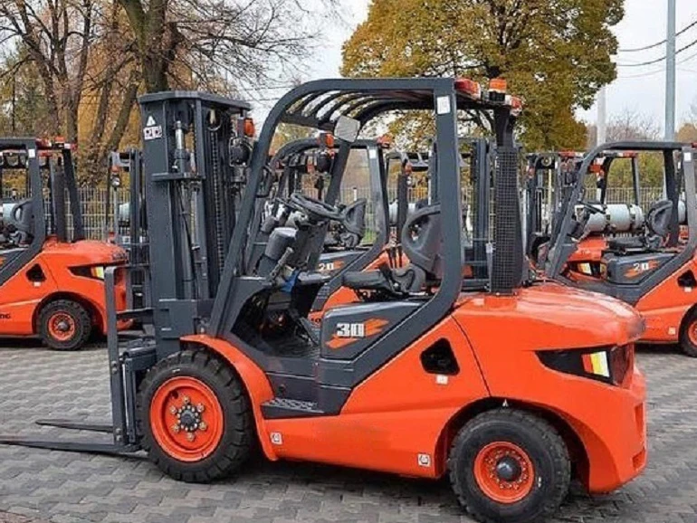 3-тонный дизельный вилочный погрузчик FD30/LG30DT с боковым переключением