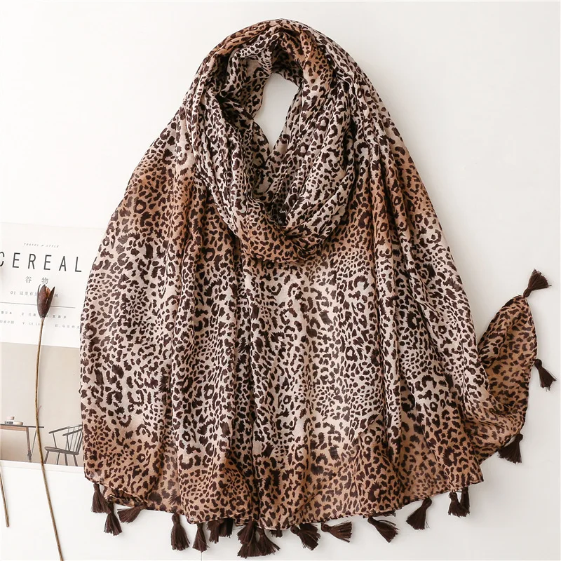 Newest Arrival Women Scarf Fashion Animal Leopard Soft Viscose Scarves Hijabs Brown Camel Leopard Pattern Printed Cotton Shawl