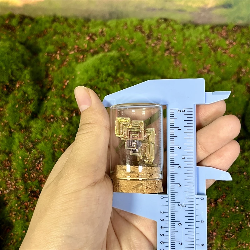 Wholesale Small Gemstone Little Jars Metal Ore Specimen Bottle Crystals Bismuth Glass Bottle For Gift