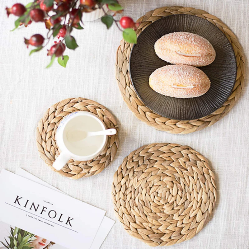Wholesale Custom Seagrass Thick Rattan Round Non-Slip Handmade Braided Dinner Tablemat Natural Woven Water Hyacinth Placemats