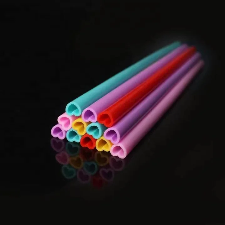 China produce colorful silicone  reusable straws loving heart shape silicone  drinking straws  BPA free silicone straws
