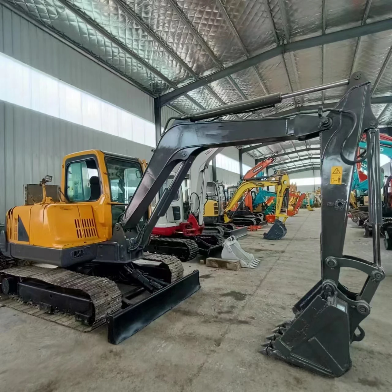 Factory low price guaranteed quality used excavator caterpillar 330d