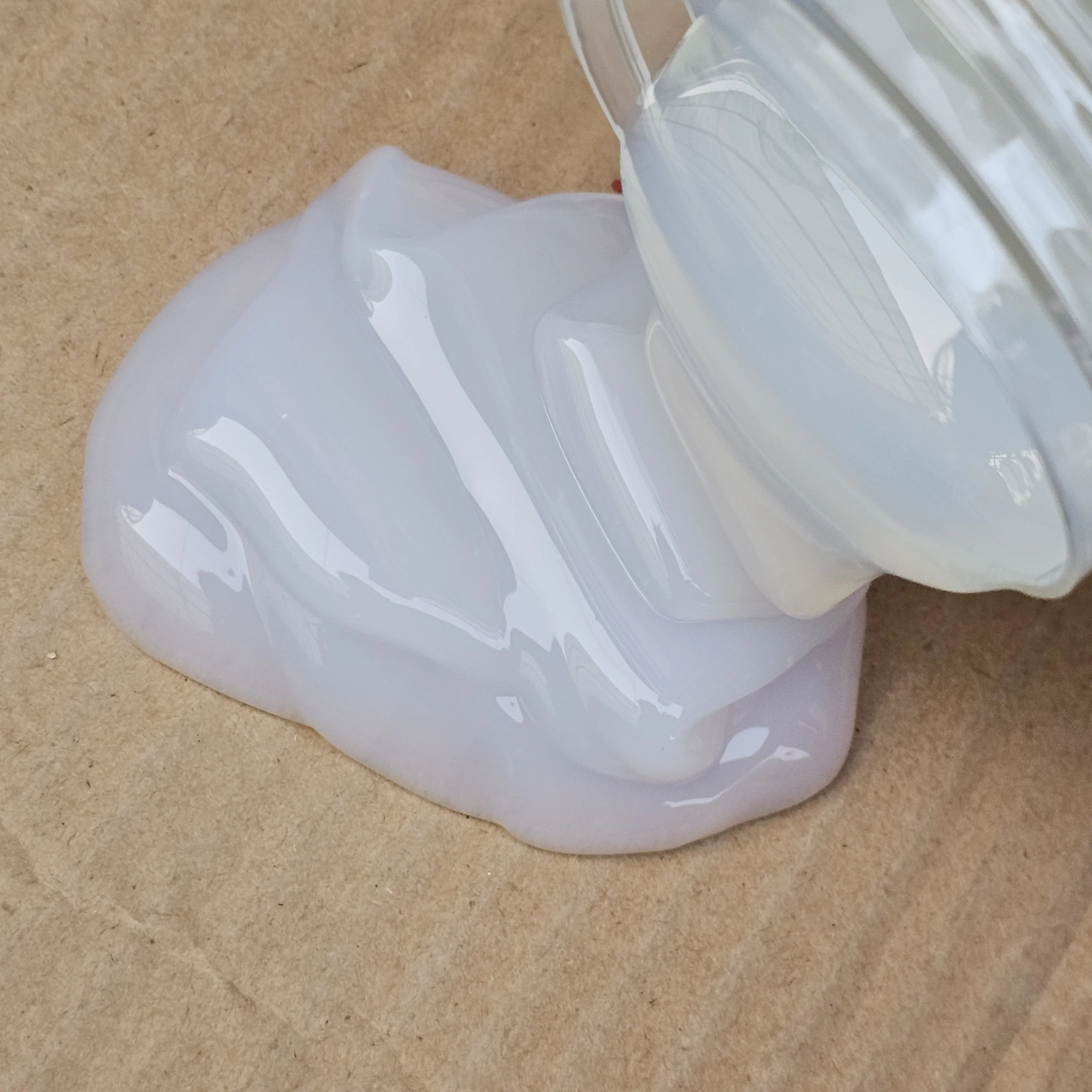 Transparent Adhesive Waterproof Glue Acrylic Coating Material for Water Resistance