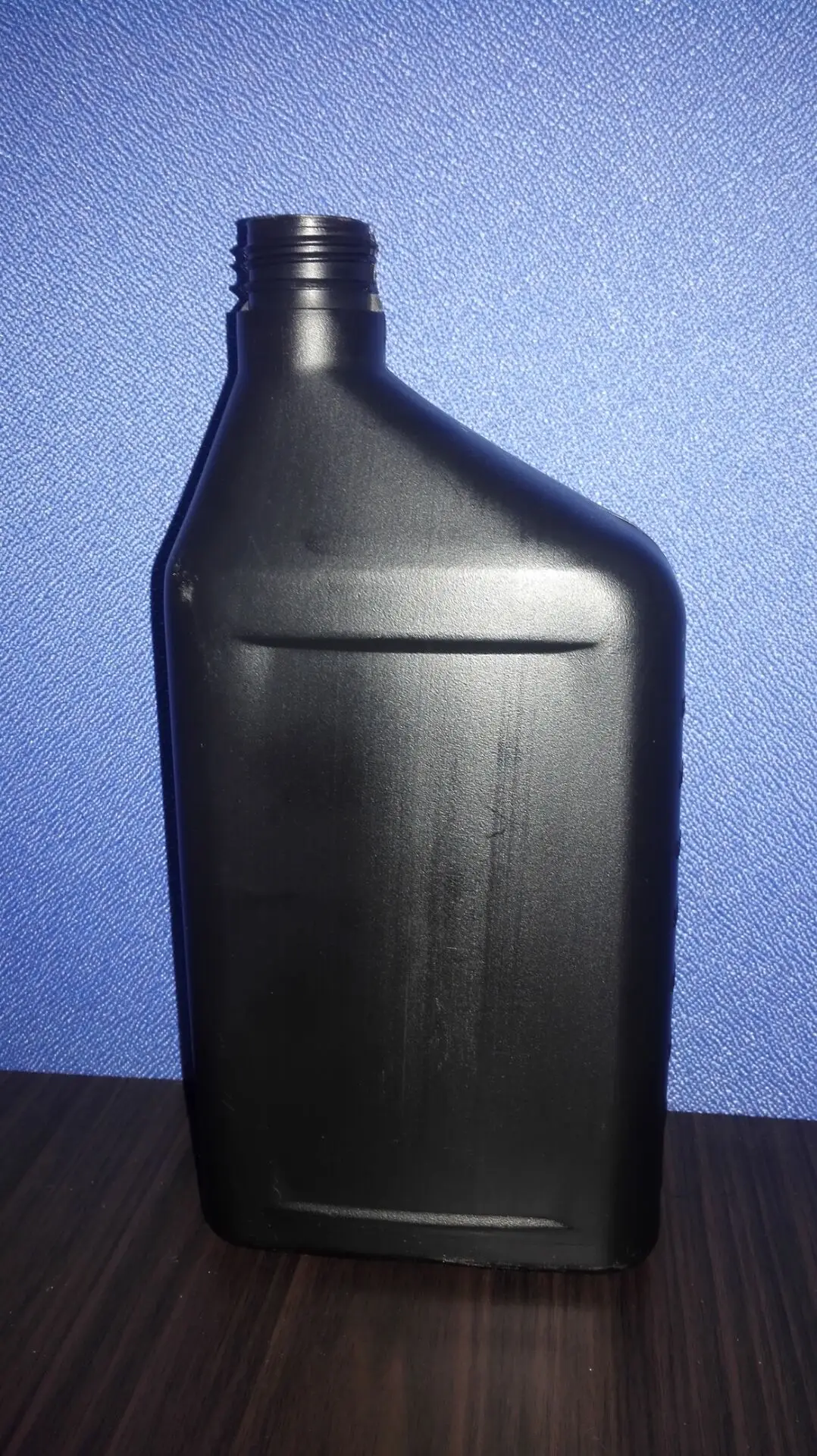 Customer Design Plastic PE 1L Black Gasoline Engine Oil Bottle
