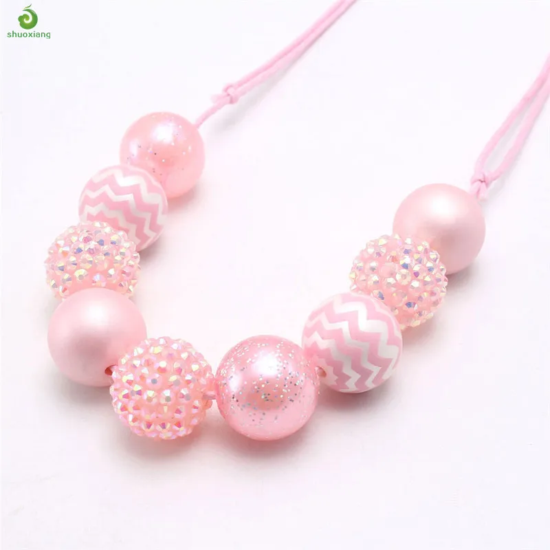 
Little Princess Jewelry Gift Lovely Pink Chunky Beaded Necklace Adjustable Rope Valentines Day New Year Party Dress Up Play 