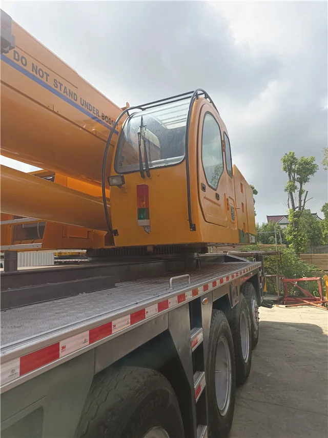 XCMG 100 tons QY100K mobile truck crane ,XCMG 100 tons lifting QY100K truck crane
