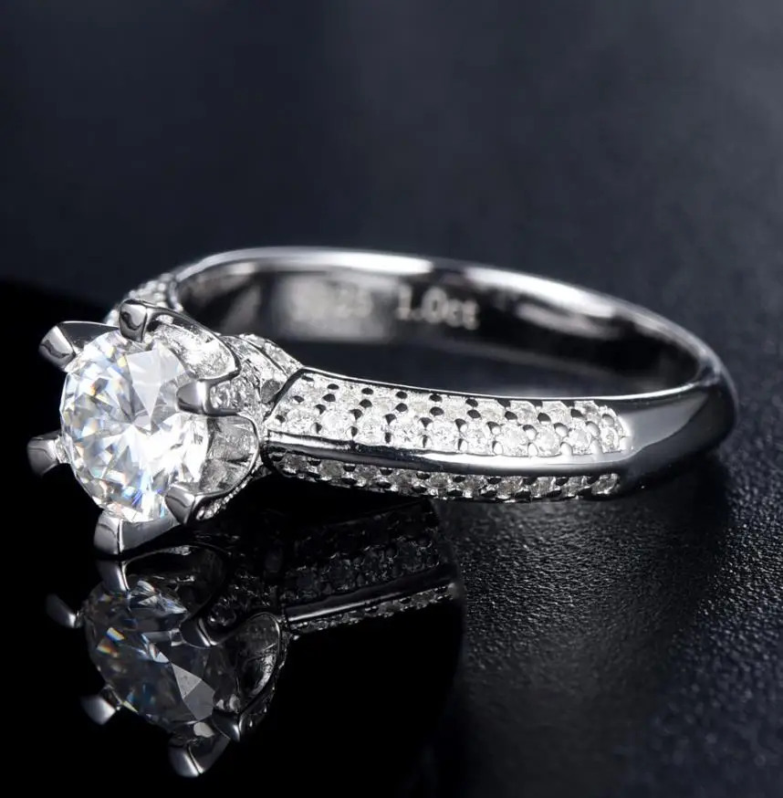 Custom debeers diamond jewelry 1 karat moissanite ring  wedding jewelry  moissanite rings silver 925