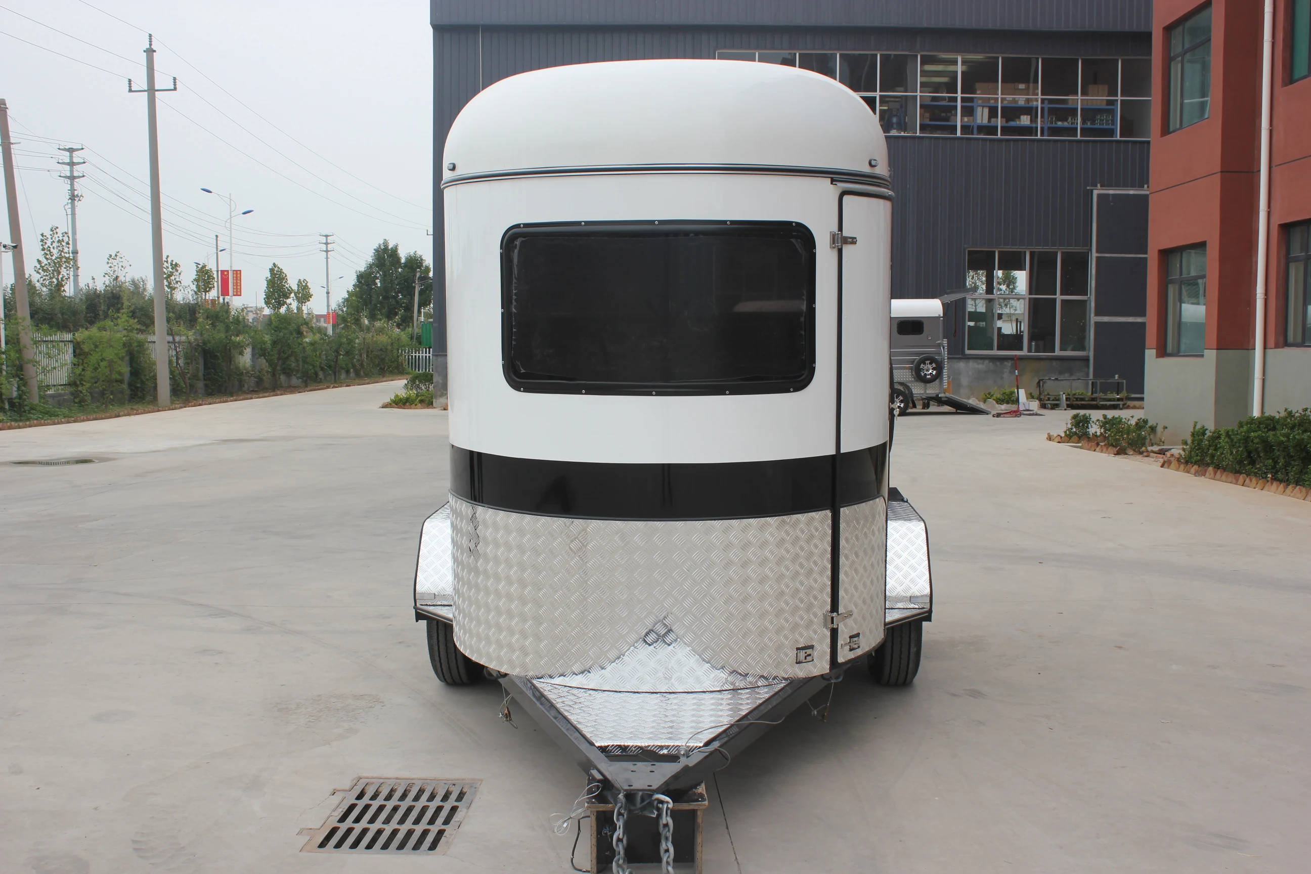 
Easy To Use Economic 2 horse straight trailer 2HSL-ECO Horse float 
