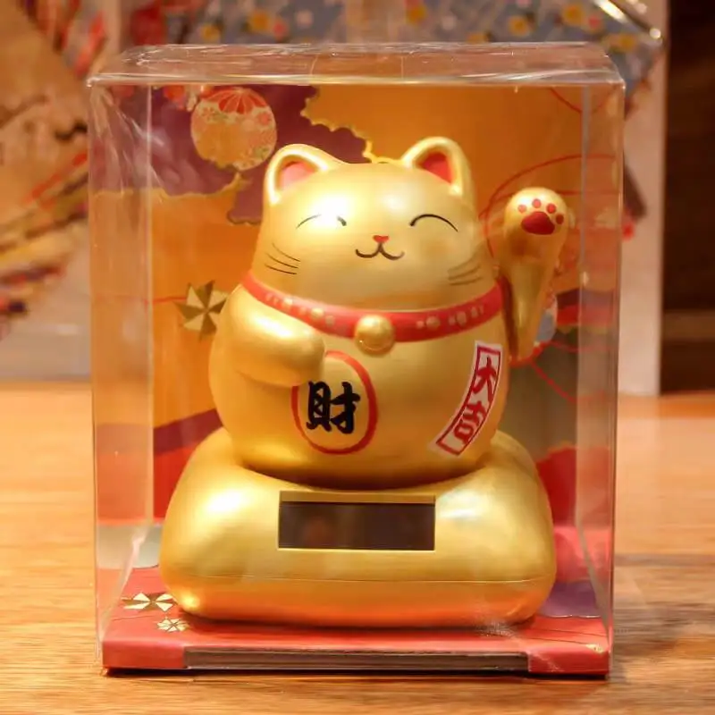 Solar energy lucky cat shaking head figure car transport high-end car decoration cute birthday gift