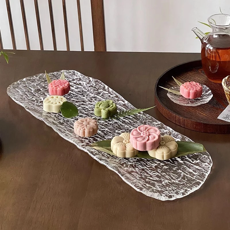 New Chinese Style Glass Plate Long Irregular Rim Dessert Fruit Tray Ice Dew Pattern Tray