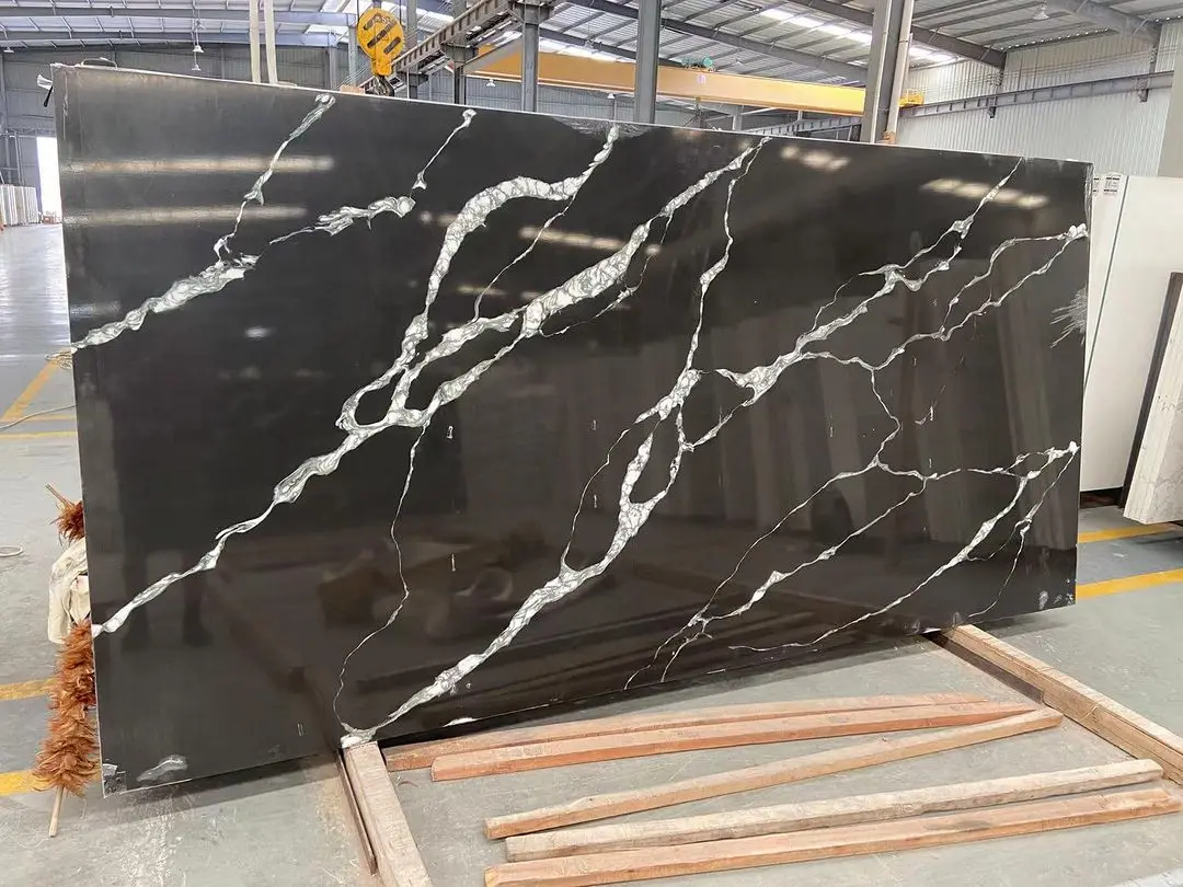 Hot Sale  Calacatta Gold Quartz Low Silica Quartz Stone Countertops Slabs White And Gold Epoxy Resin Artificial Marble