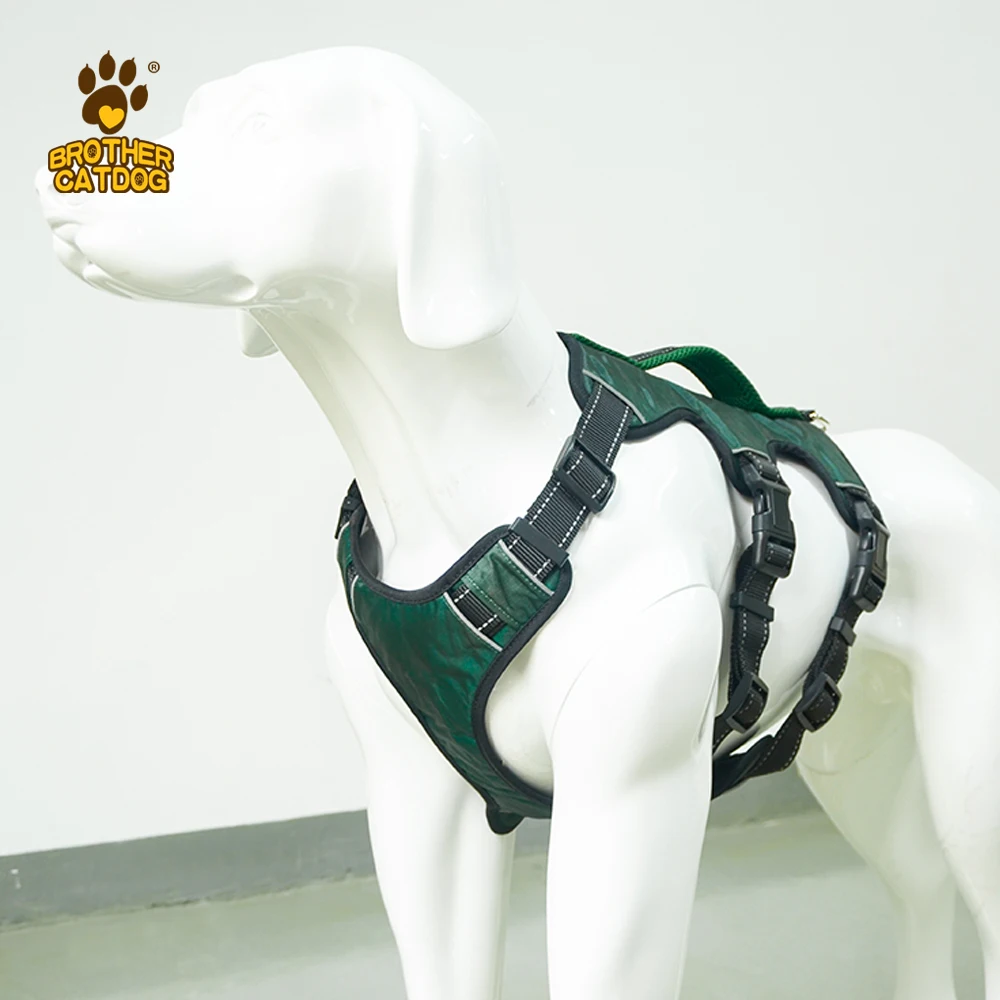 Dog Outdoor Training Custom reflective breathable large pet dog harness with handle