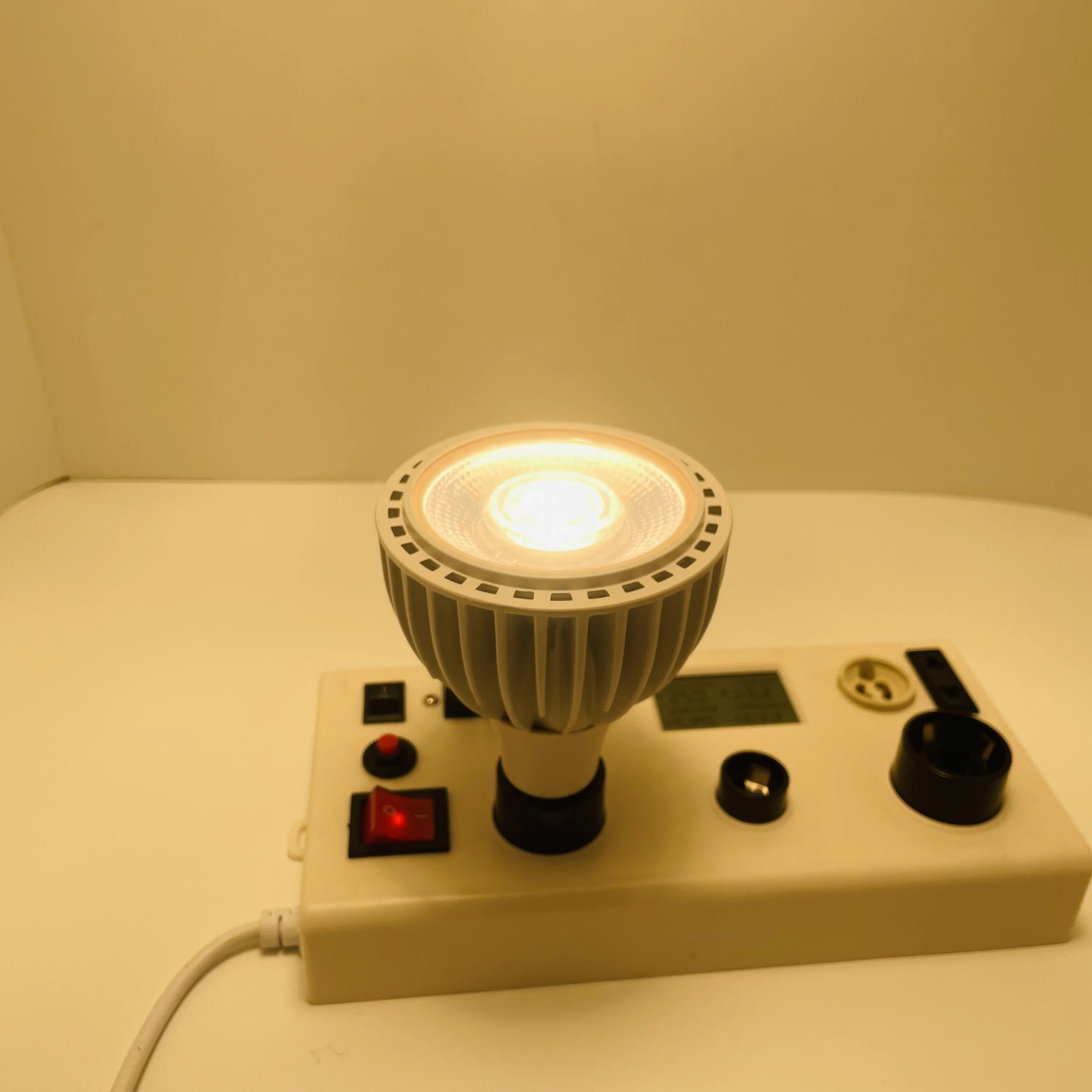 Drop shipping e26 e27 grow lamp Full Spectrum PAR30 LED cob plant grow light bulb CRI 98 Cob Spotlight