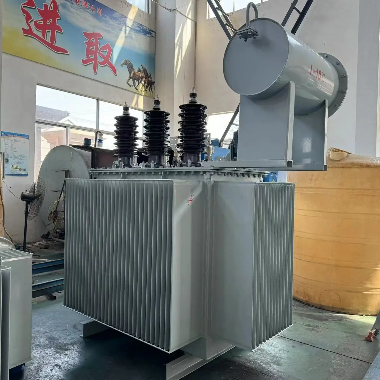 Copper Winding S11 1500KVA 6kV/10kV/11kV 0.4kV Customized Three Phase Oil Immersed Power Transformer