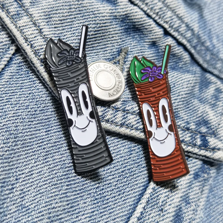 Индивидуальный мультяшный жесткий эмалированный металлический лацкан черный никелевый значок с подложкой