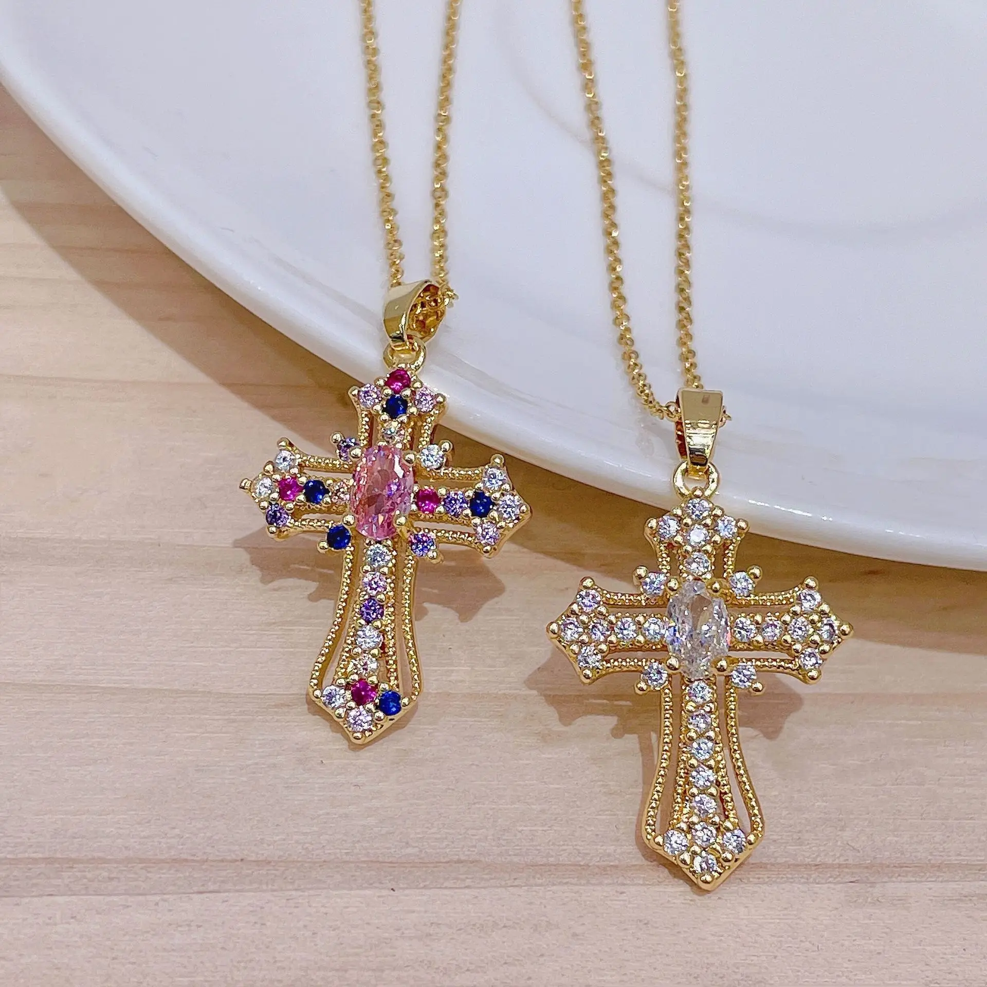 YW Fashion Vintage Gold Cross Necklace Pendant Zircon Jewelry Pendants For Necklace 2024