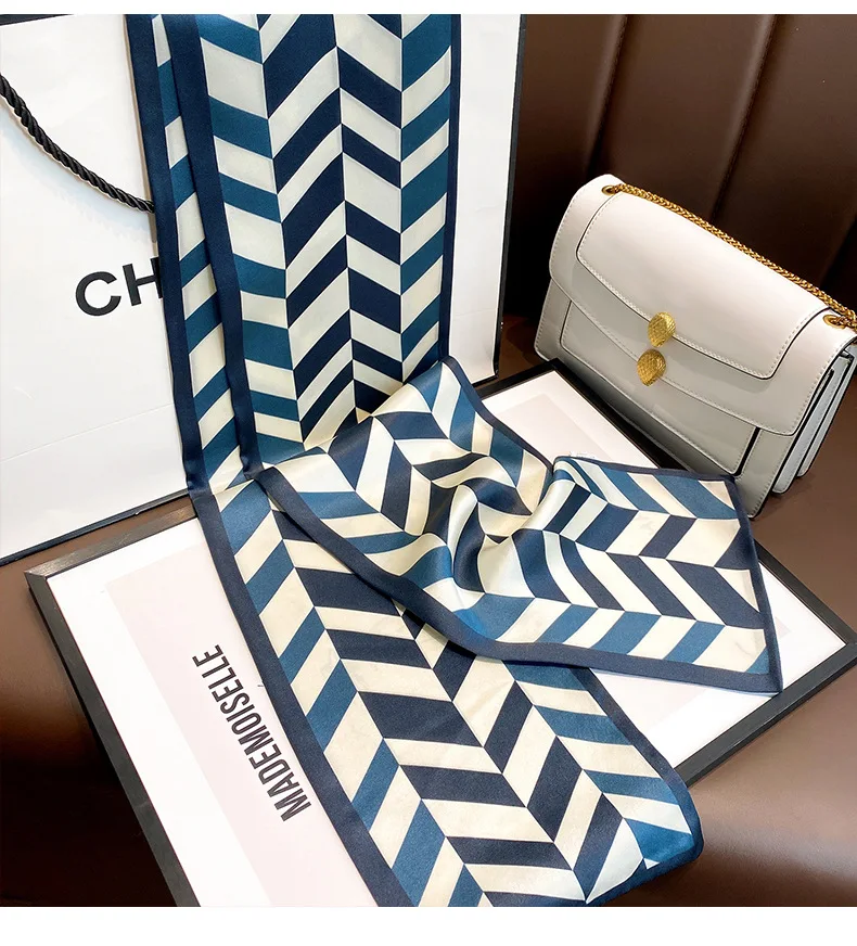 Wholesale Fashion Comfortable Modern Design Digital Printing Women Large Square 100% Silk Scarf