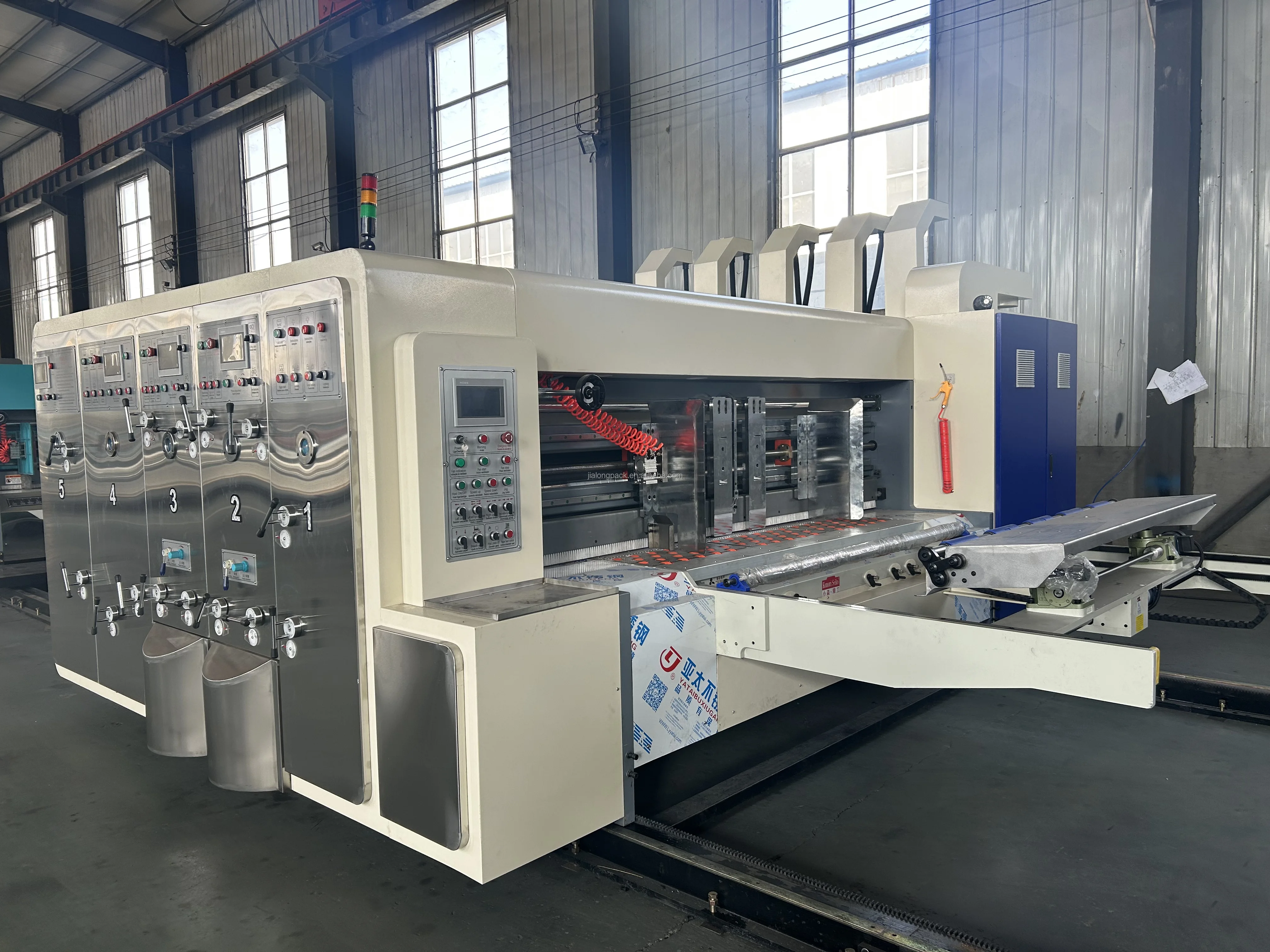 Pizza Boxs Corrugated Paper Cardboard Box Automatic Feeding Flexo Printer Printing Making Machine