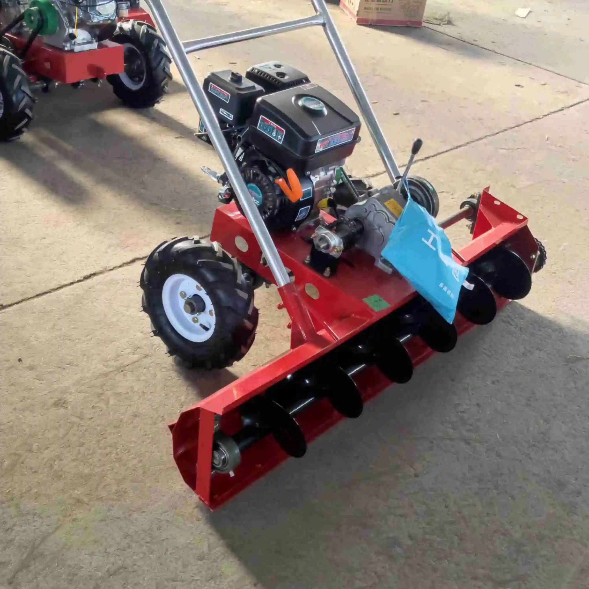 Small gasoline snowplow 1.3m winter city road snow pusher hand push square park snow removal machine