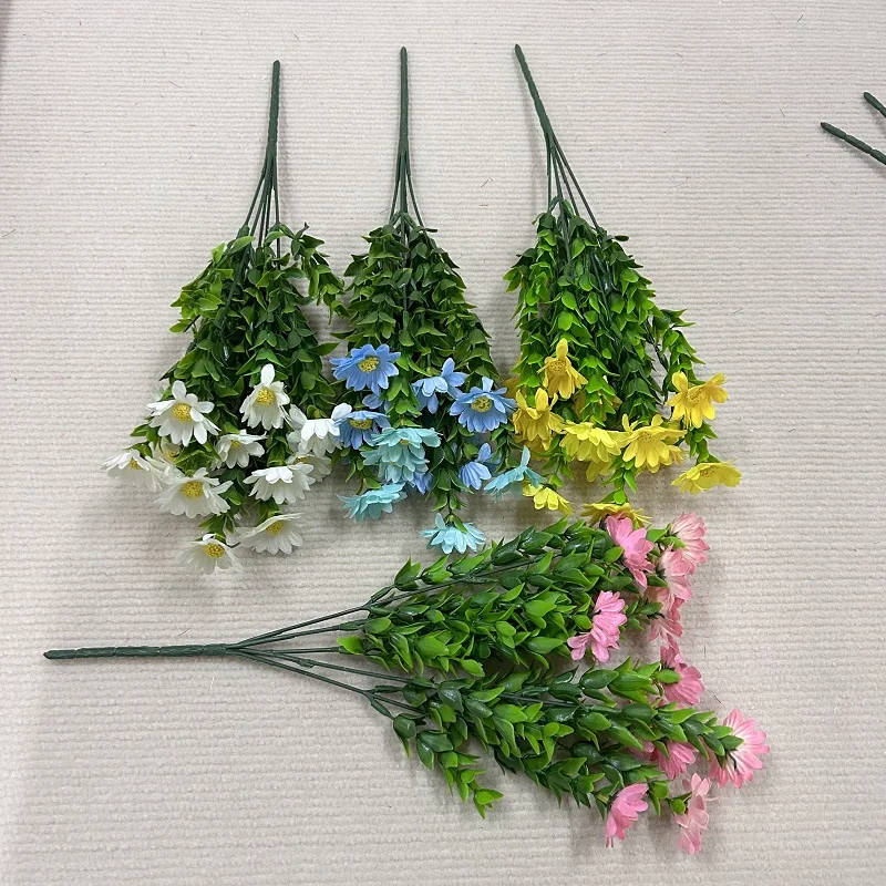 Small Artificial Daisy Silk Flower Bouquet Plant Type Shrubs