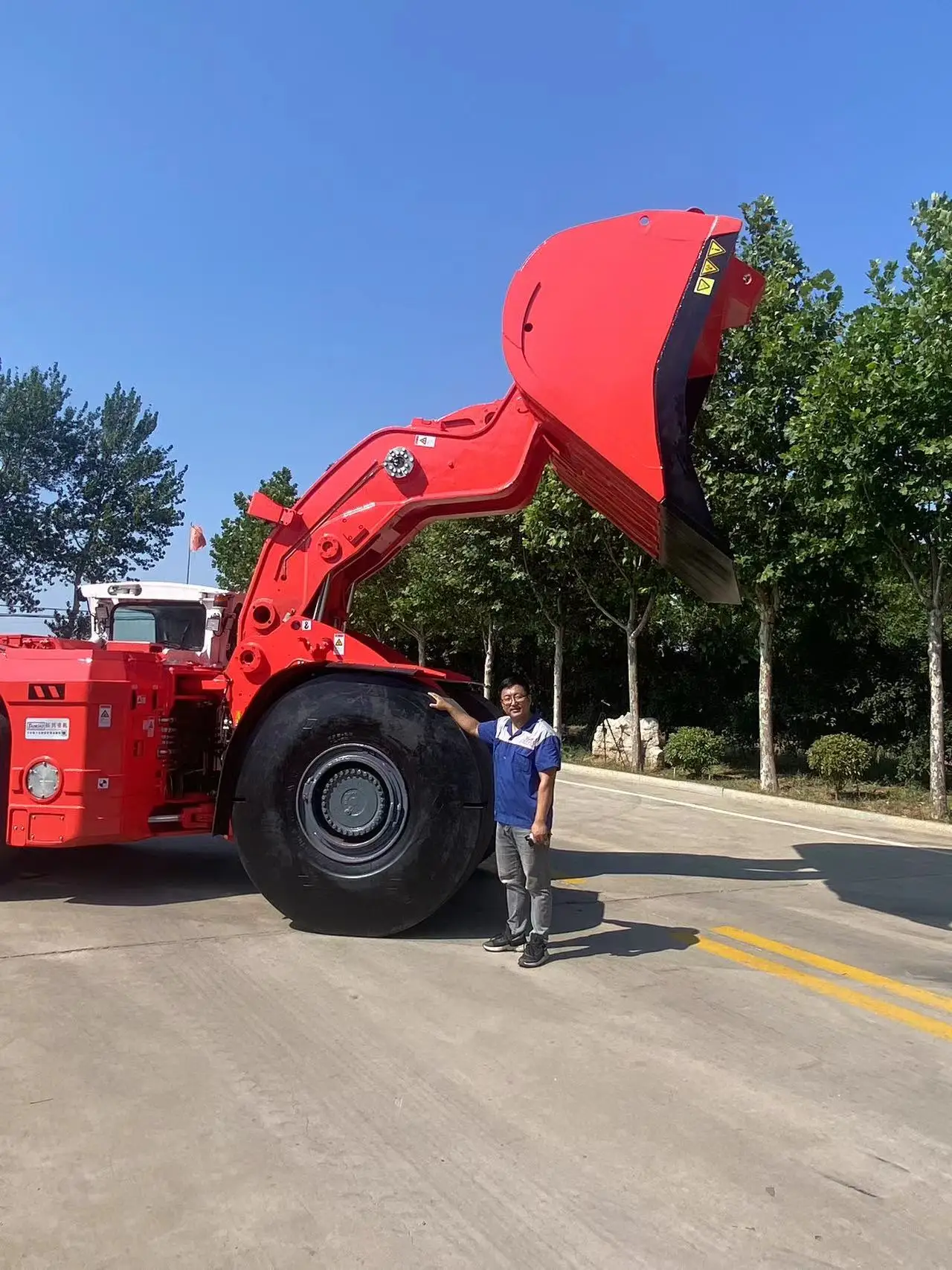 TC-614 Yantai Tuoxing High Quality 6cbm Scooptram/Underground Loader Deutz Engine Dana Spare for machine underground