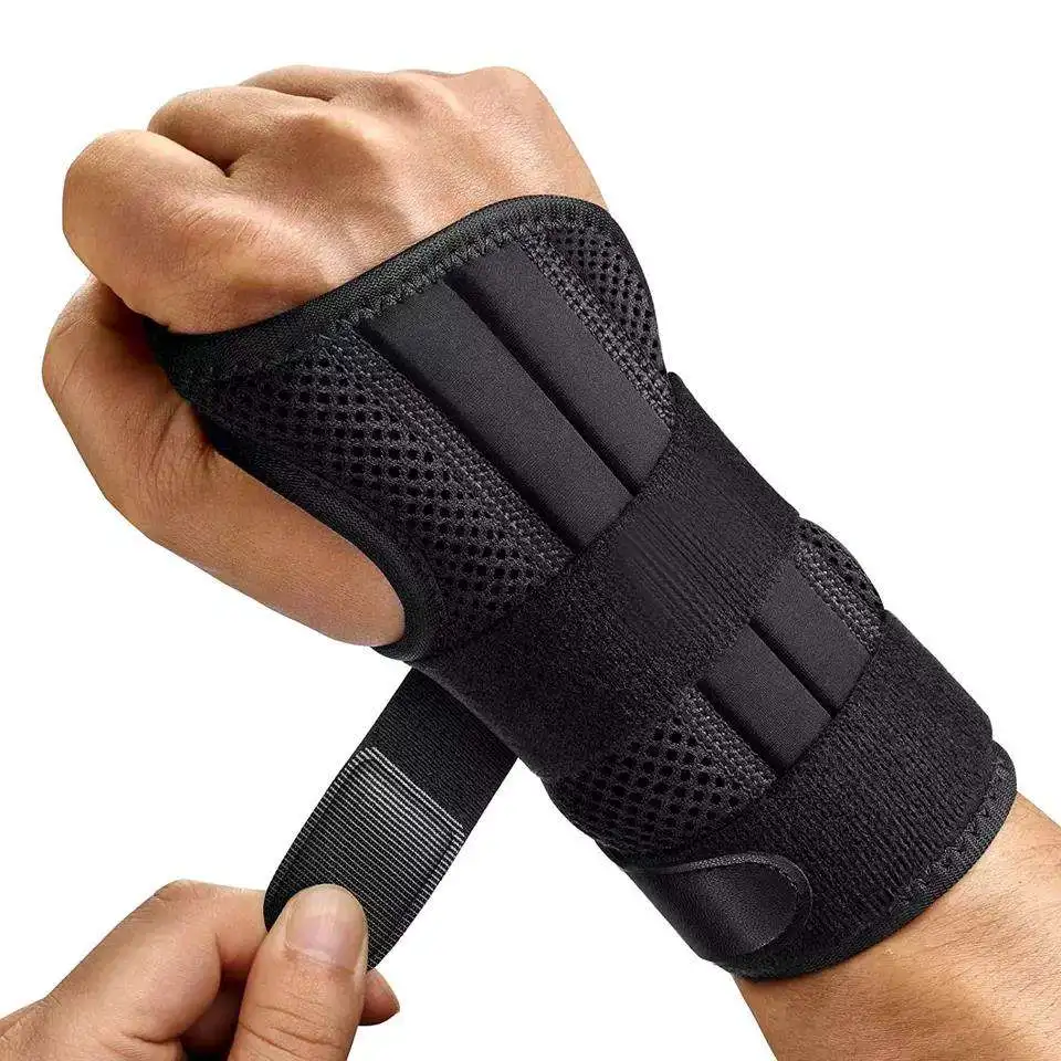 Provide stable support Adjustable lightweight breathable wrist splint brace effective in relieving for wrist pain