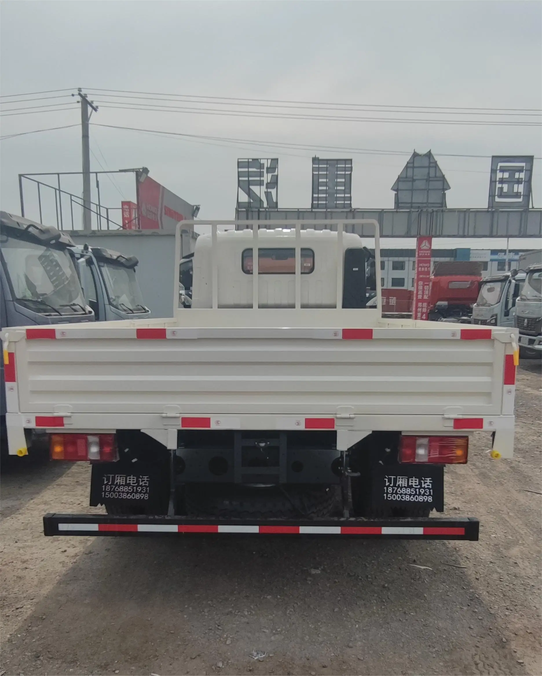 2024 Cheap Price SINOTRUCK HOWO Light Truck 150hp 4*2 New Dump Truck 6 Wheels Diesel